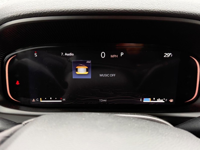 Jeep Grand Wagoneer Vehicle Full-screen Gallery Image 15