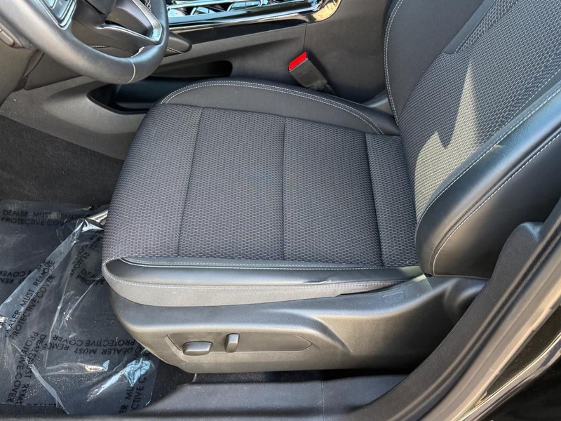 Buick Envision Vehicle Full-screen Gallery Image 15