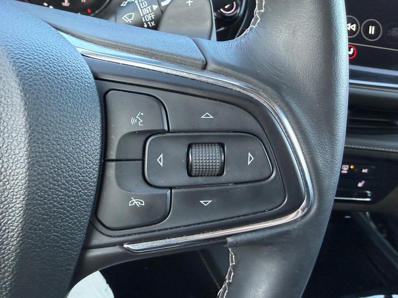 Buick Envision Vehicle Full-screen Gallery Image 17