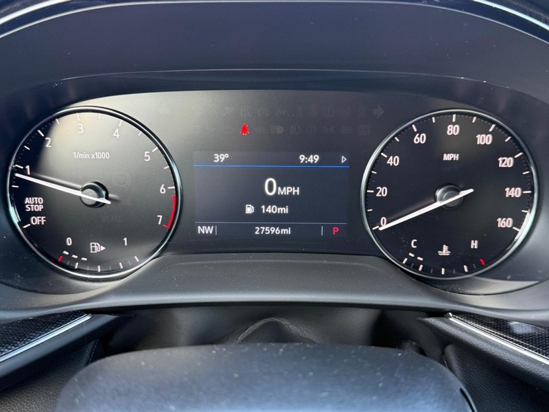 Buick Envision Vehicle Full-screen Gallery Image 18