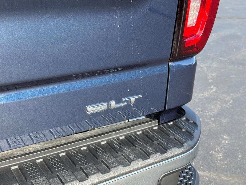 GMC Sierra 1500 Vehicle Full-screen Gallery Image 07