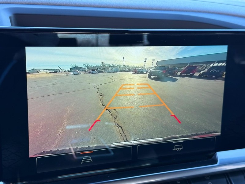 GMC Sierra 1500 Vehicle Full-screen Gallery Image 24