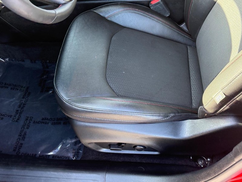 Jeep Compass Vehicle Full-screen Gallery Image 17