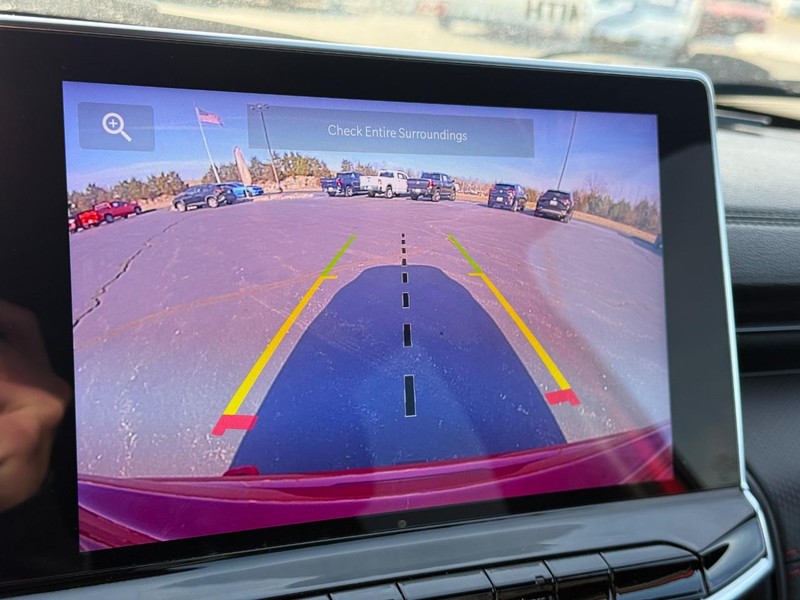 Jeep Compass Vehicle Full-screen Gallery Image 22