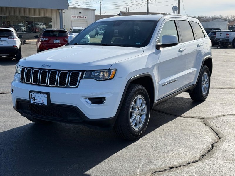 Jeep Grand Cherokee Vehicle Full-screen Gallery Image 08
