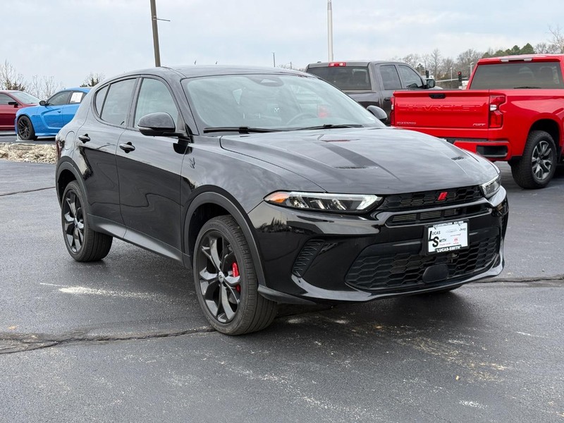 Dodge Hornet Vehicle Full-screen Gallery Image 02