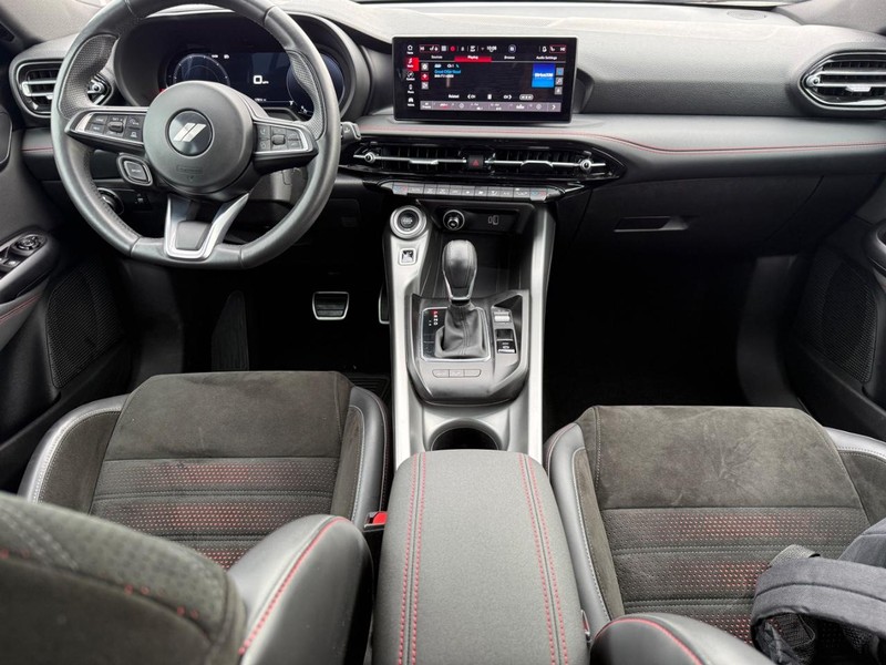 Dodge Hornet Vehicle Full-screen Gallery Image 12