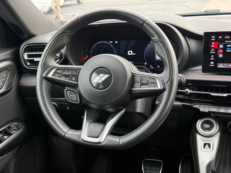 Dodge Hornet Vehicle Full-screen Gallery Image 13