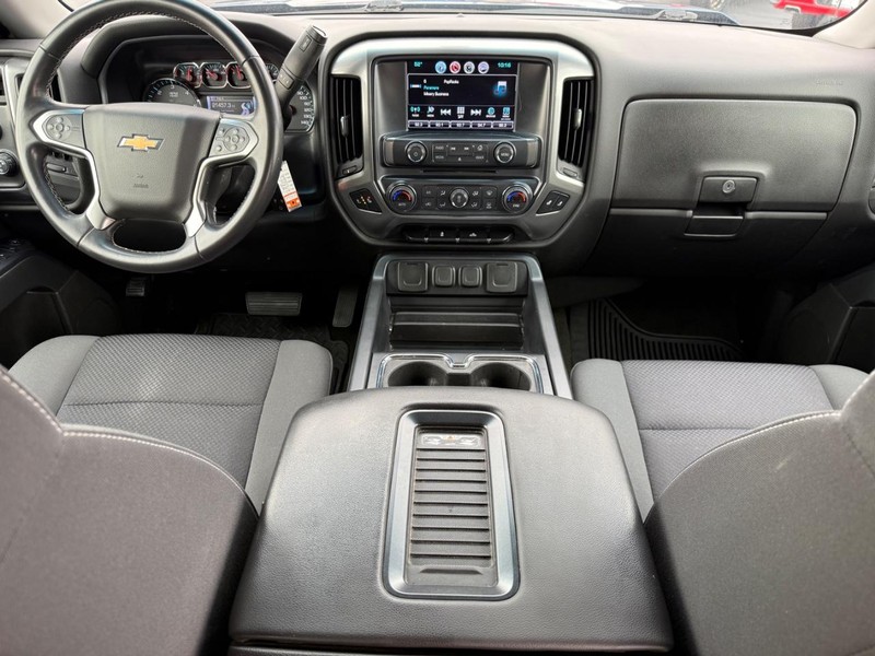 Chevrolet Silverado 1500 Vehicle Full-screen Gallery Image 11