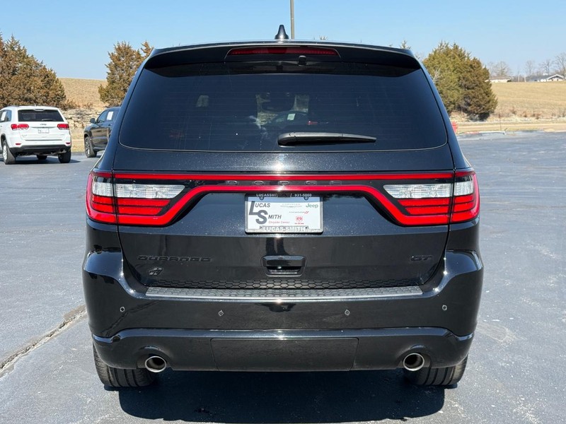 Dodge Durango Vehicle Full-screen Gallery Image 05