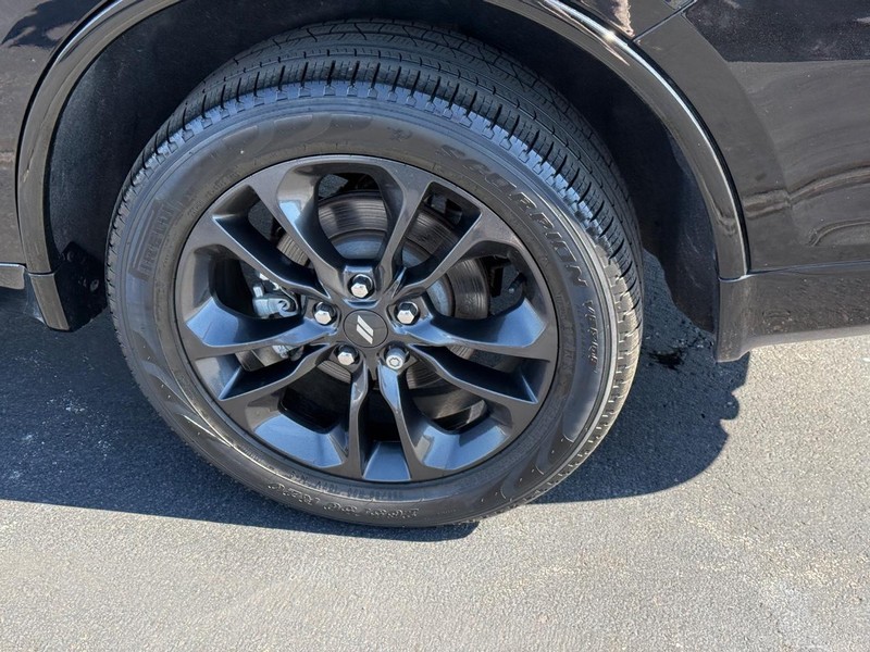 Dodge Durango Vehicle Full-screen Gallery Image 08