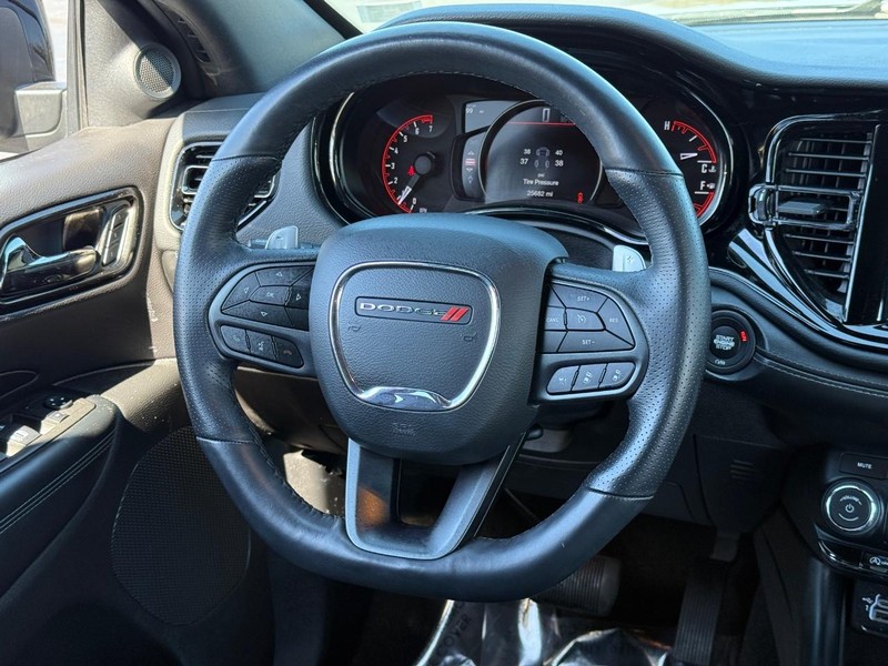 Dodge Durango Vehicle Full-screen Gallery Image 14