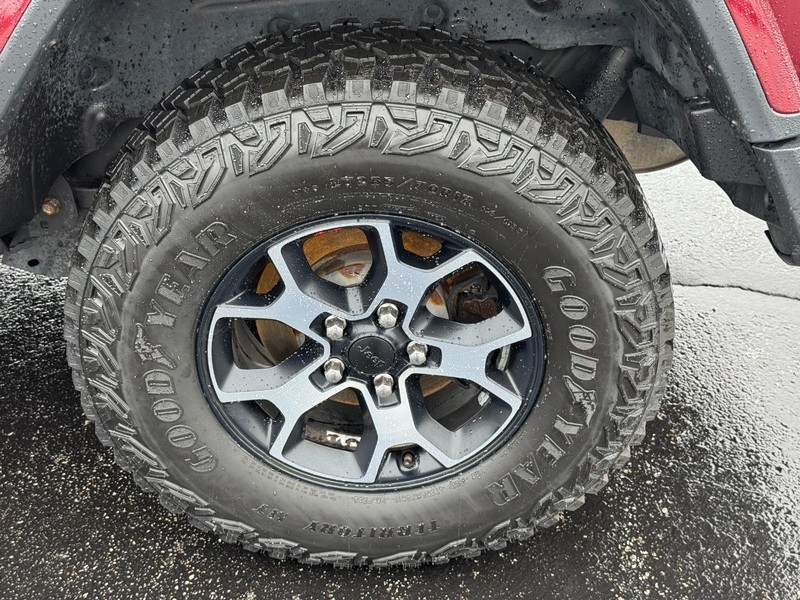 Jeep Wrangler Vehicle Full-screen Gallery Image 7