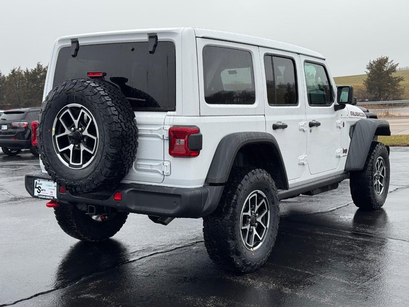 Jeep Wrangler Vehicle Full-screen Gallery Image 3