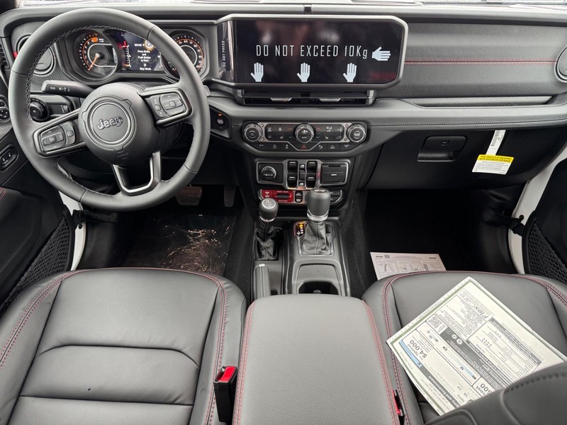 Jeep Wrangler Vehicle Full-screen Gallery Image 7