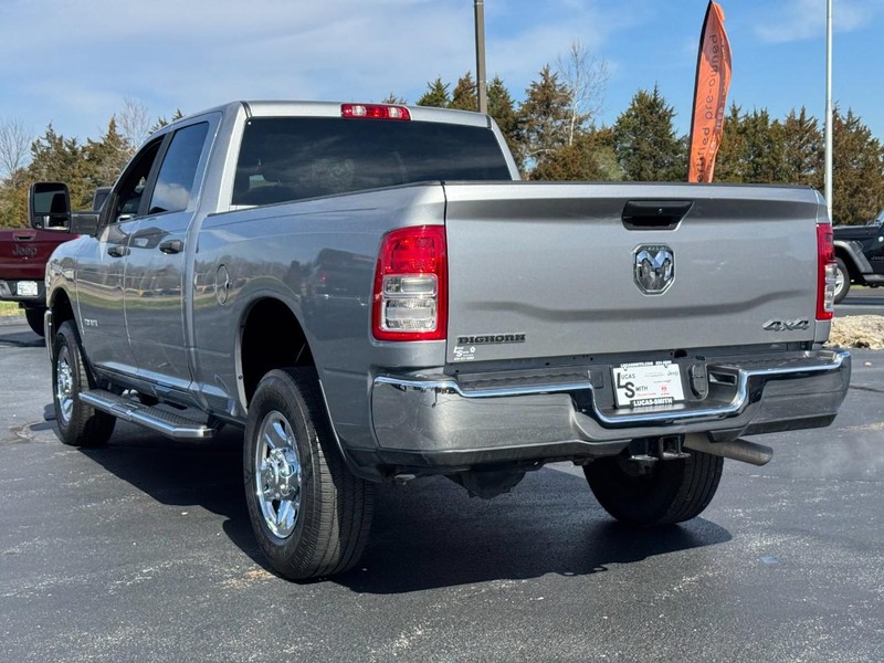 Ram 2500 Vehicle Full-screen Gallery Image 06