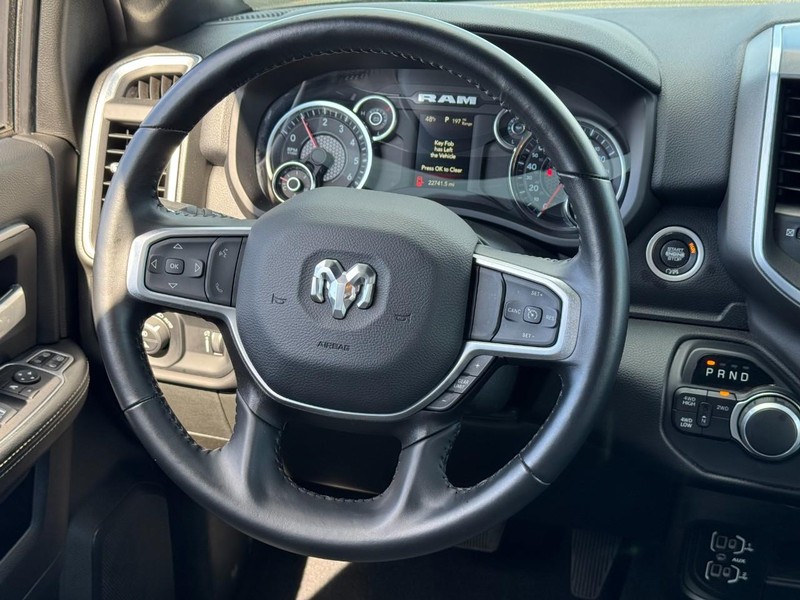 Ram 2500 Vehicle Full-screen Gallery Image 13