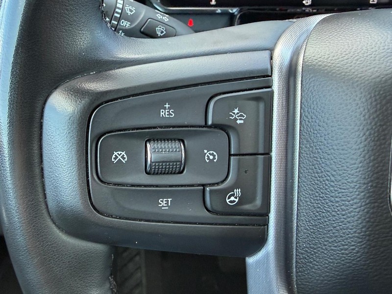 GMC Sierra 1500 Vehicle Full-screen Gallery Image 18