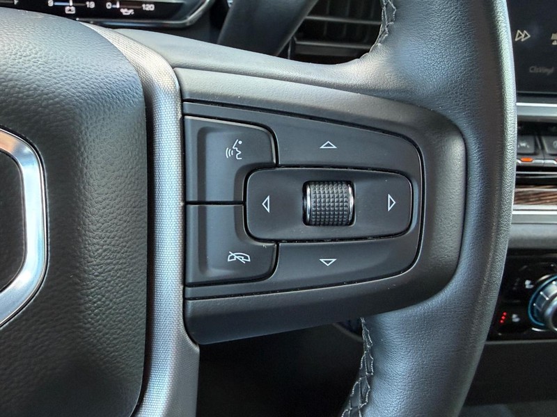 GMC Sierra 1500 Vehicle Full-screen Gallery Image 19