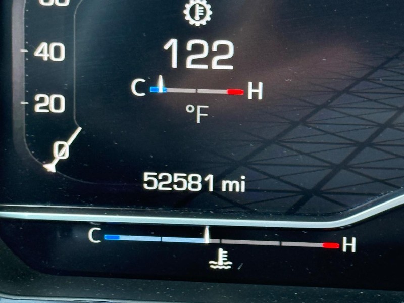 GMC Sierra 1500 Vehicle Full-screen Gallery Image 21