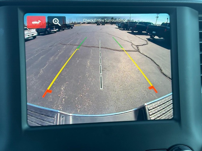 Ram 2500 Vehicle Full-screen Gallery Image 21