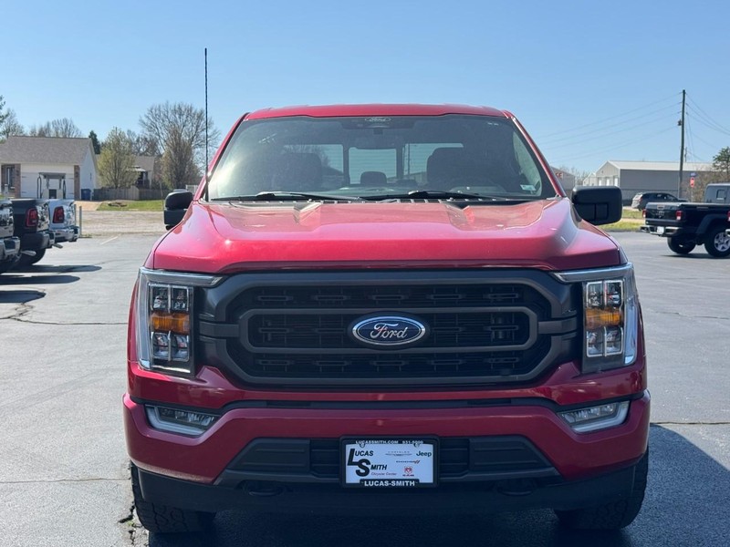 Ford F-150 Vehicle Full-screen Gallery Image 09