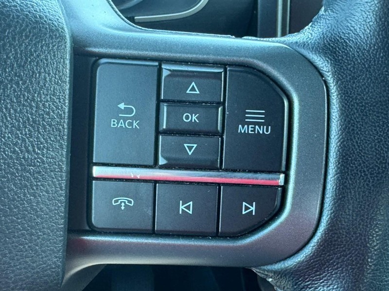 Ford F-150 Vehicle Full-screen Gallery Image 18