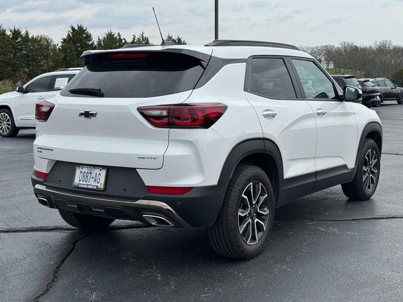 Chevrolet TrailBlazer Vehicle Full-screen Gallery Image 3