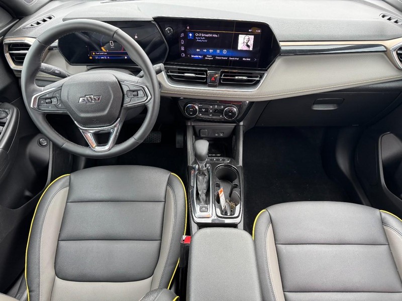 Chevrolet TrailBlazer Vehicle Full-screen Gallery Image 12