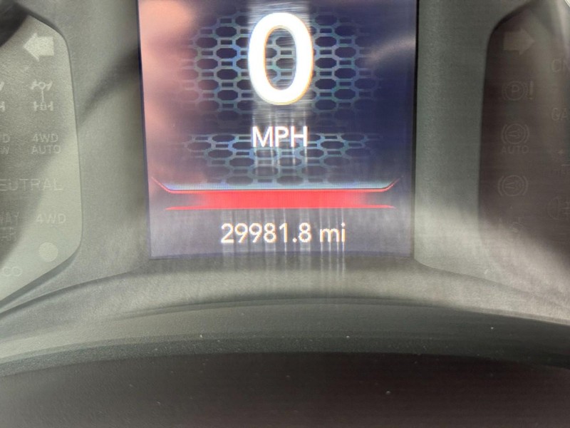 Ram 2500 Vehicle Full-screen Gallery Image 20