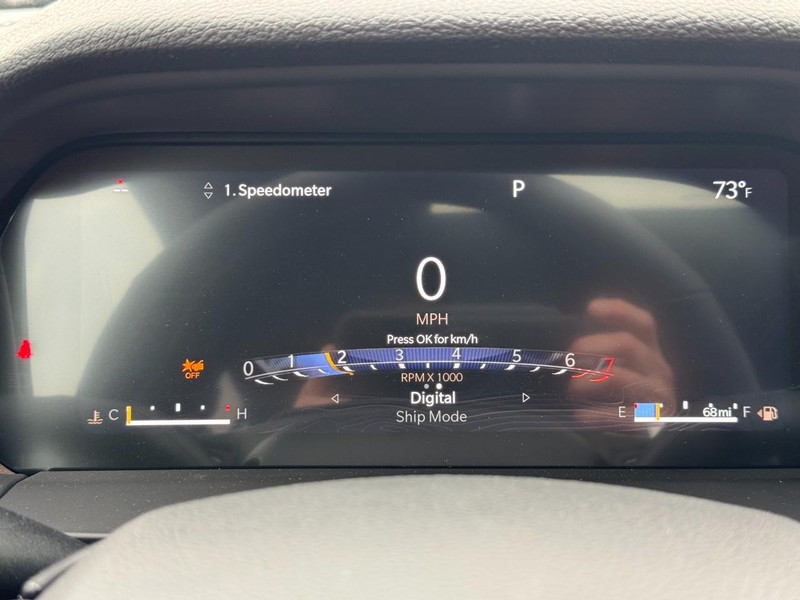 Jeep Grand Cherokee Vehicle Full-screen Gallery Image 13