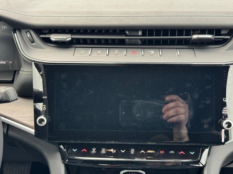 Jeep Grand Cherokee Vehicle Full-screen Gallery Image 8