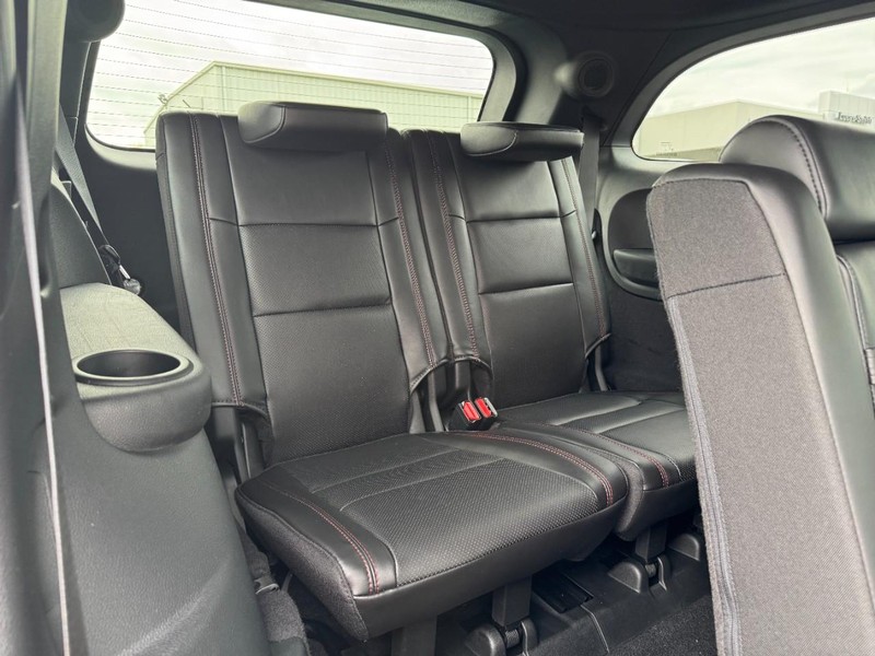 Dodge Durango Vehicle Full-screen Gallery Image 7