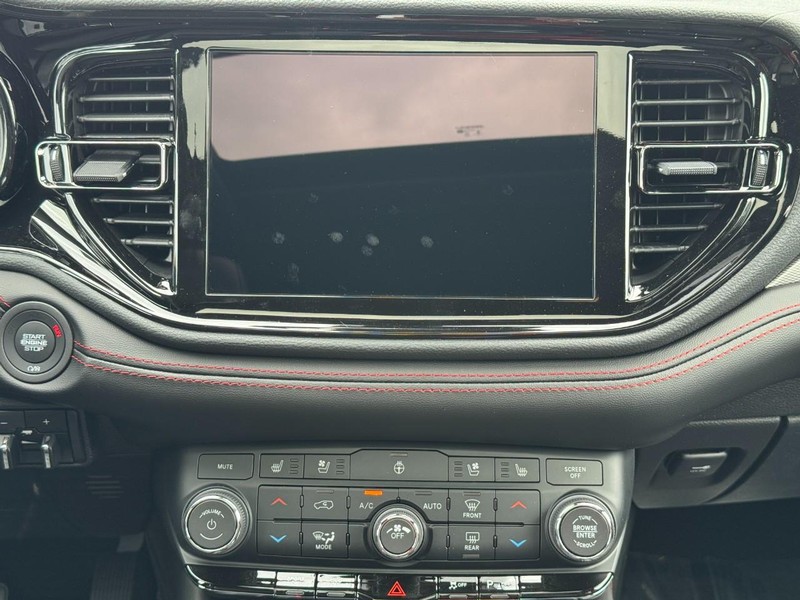 Dodge Durango Vehicle Full-screen Gallery Image 12