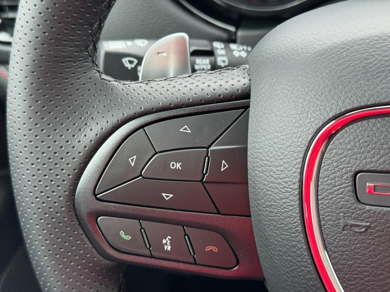 Dodge Durango Vehicle Full-screen Gallery Image 18