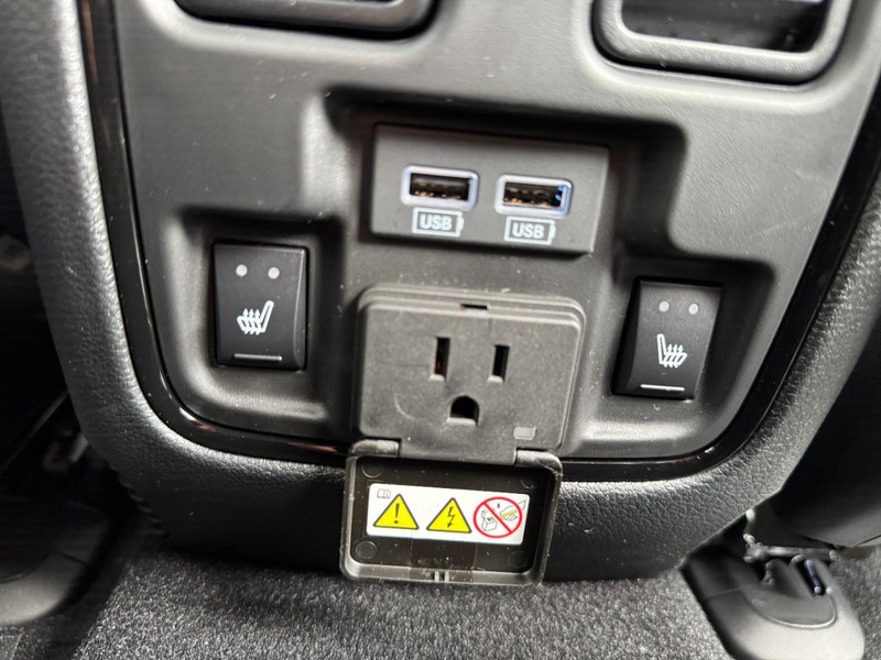 Dodge Durango Vehicle Full-screen Gallery Image 9