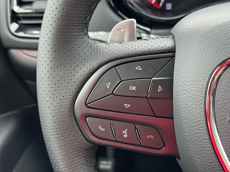 Dodge Durango Vehicle Full-screen Gallery Image 16