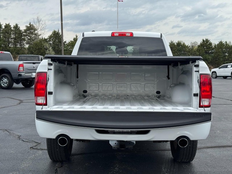 Ram 1500 Vehicle Full-screen Gallery Image 04