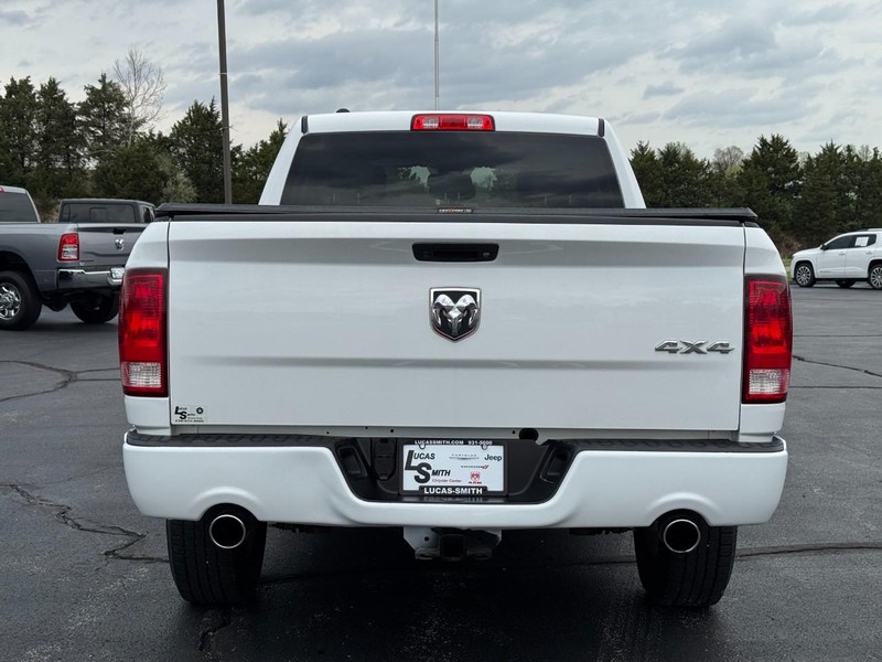 Ram 1500 Vehicle Full-screen Gallery Image 05