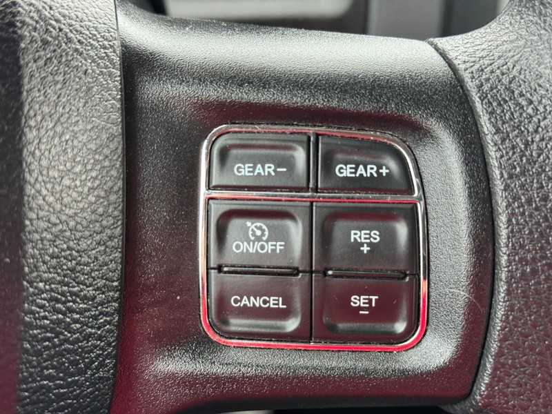 Ram 1500 Vehicle Full-screen Gallery Image 18