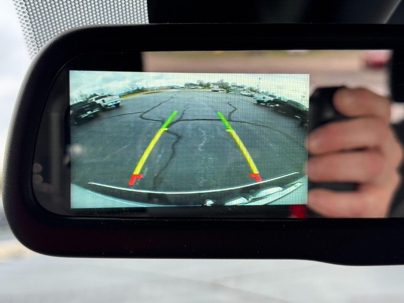 Ram 1500 Vehicle Full-screen Gallery Image 21