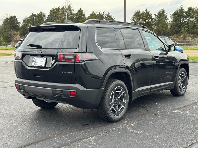 Jeep Cherokee Vehicle Full-screen Gallery Image 3