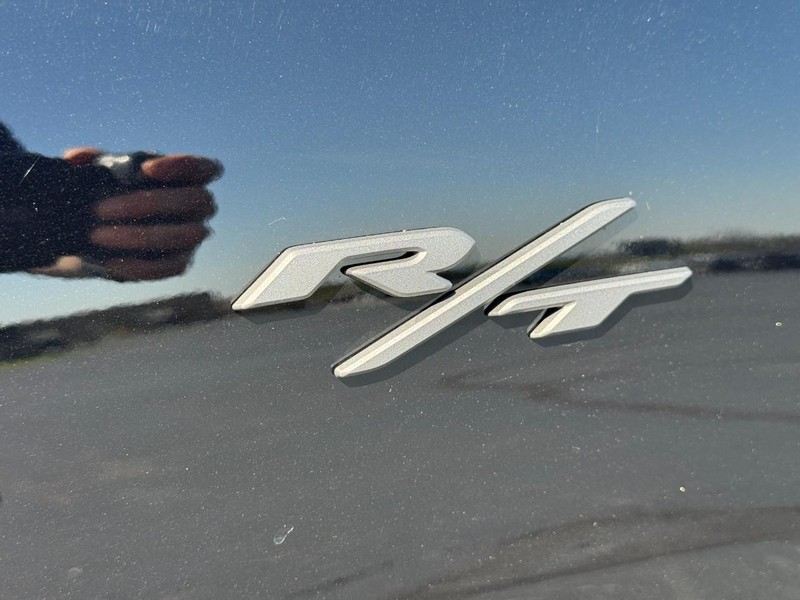 Dodge Charger Vehicle Full-screen Gallery Image 5