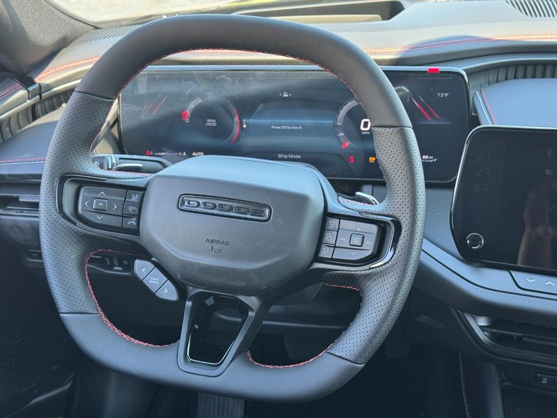 Dodge Charger Vehicle Full-screen Gallery Image 8