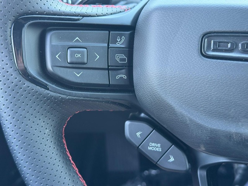 Dodge Charger Vehicle Full-screen Gallery Image 14