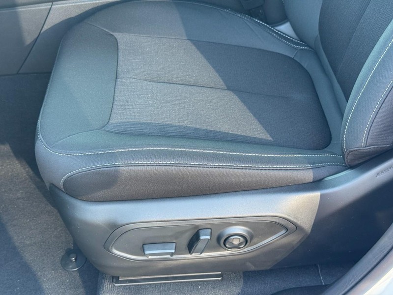 Jeep Grand Cherokee Vehicle Full-screen Gallery Image 12