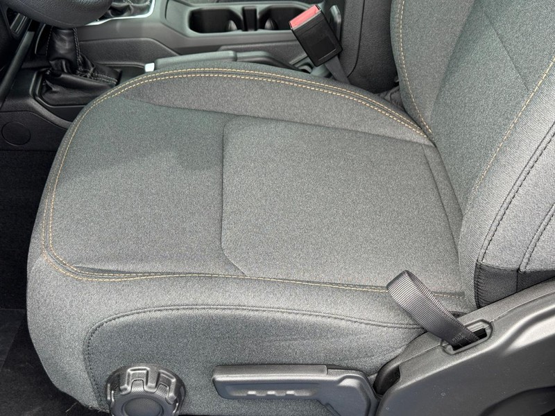 Jeep Wrangler Vehicle Full-screen Gallery Image 11