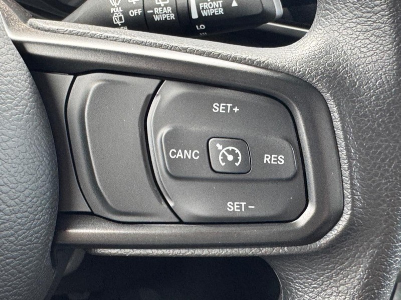 Jeep Wrangler Vehicle Full-screen Gallery Image 13