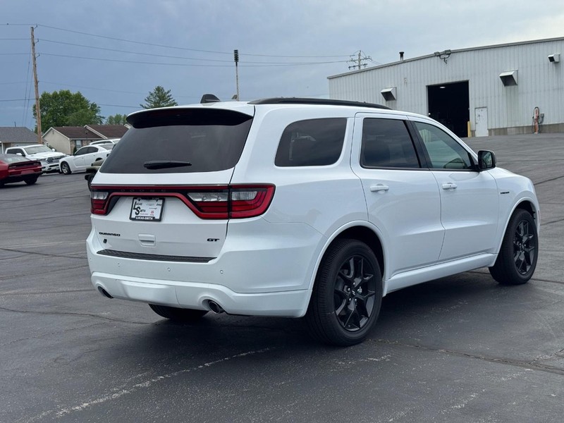Dodge Durango Vehicle Full-screen Gallery Image 3