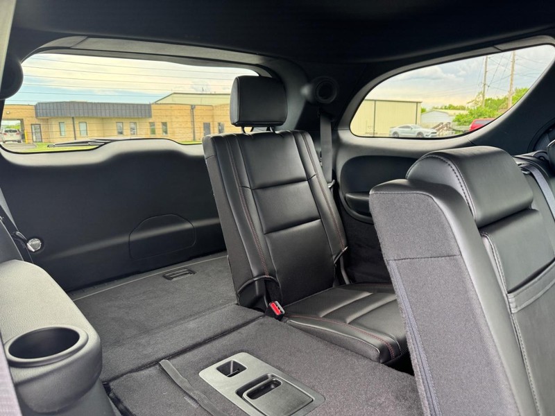 Dodge Durango Vehicle Full-screen Gallery Image 4